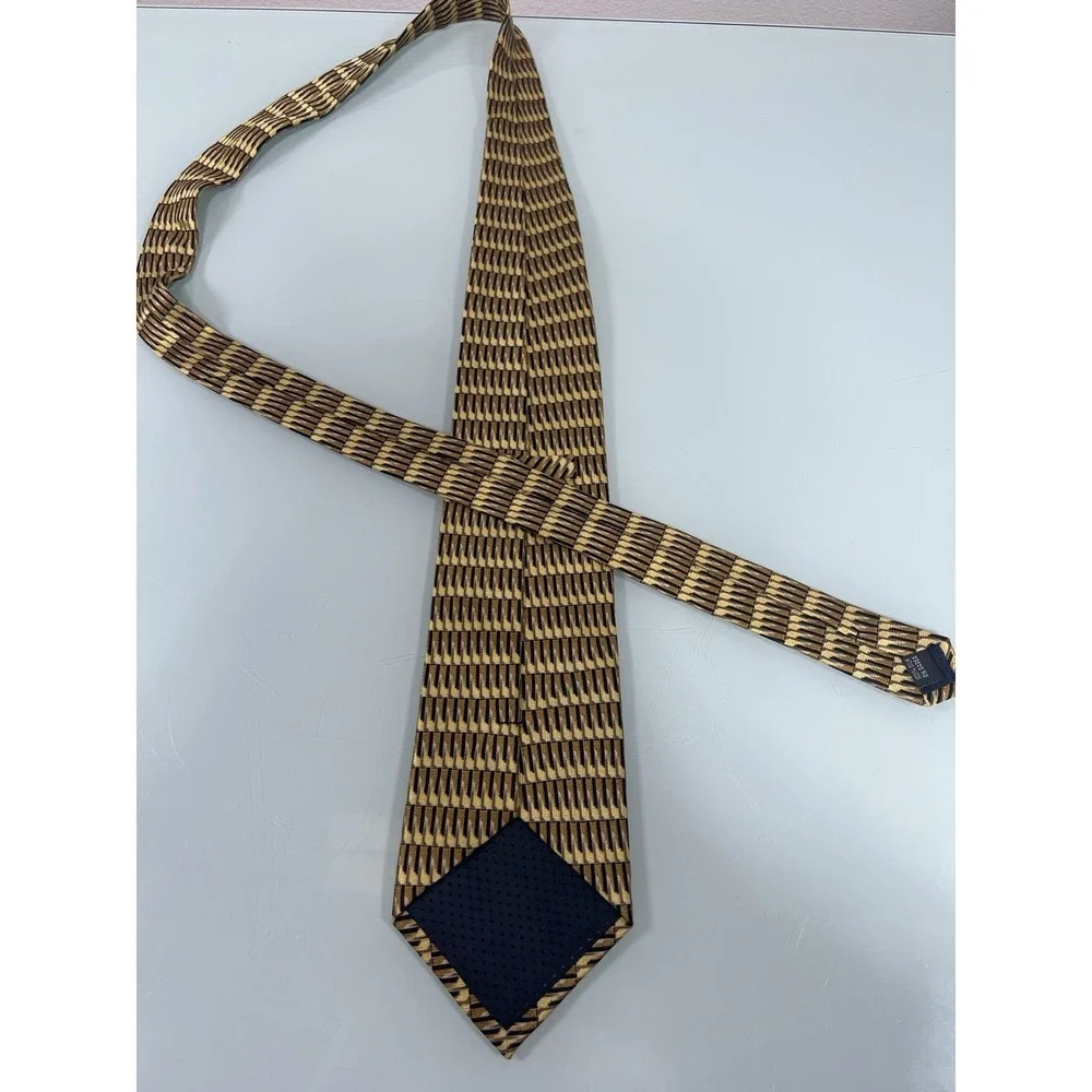 Men's Gold Black Silk Tie Geometric Pattern Classic Business Necktie No Tag. - Picture 4 of 5